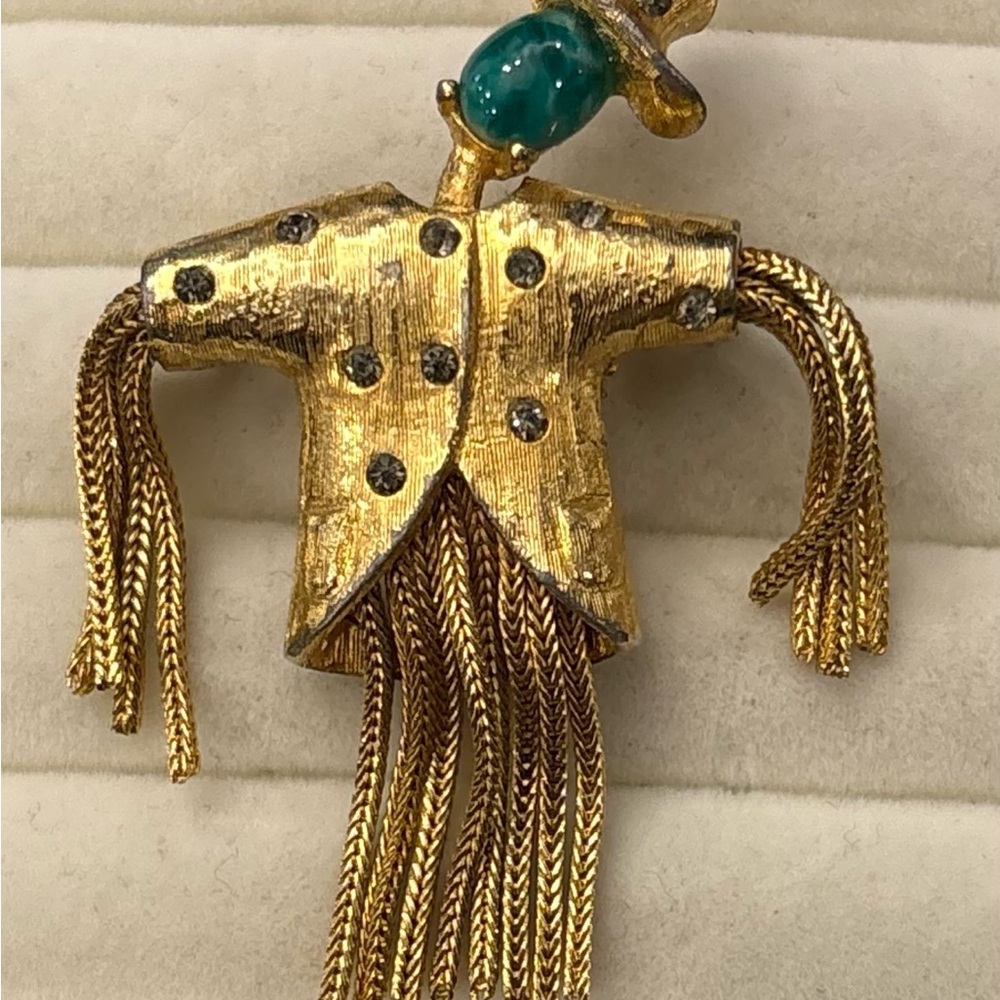 Vintage PAULINE RADER Unsigned Gold Tone Rhinestone Scarecrow Pin Brooch Holiday